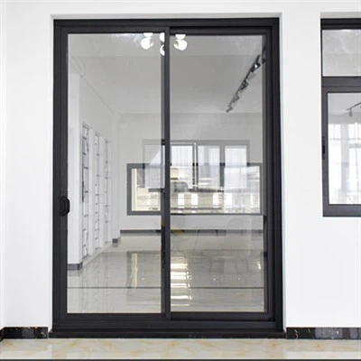 Ураган воздействие скользящих дверей внутреннего дворика